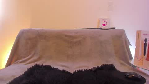 Tatoo foxx online show from February 25, 2026, 1:10 pm