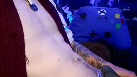 Snapshot of tattooman777 chatting on October 6, 2025, 8:56 am Jean pool online show from October 6, 2025, 8:56 am