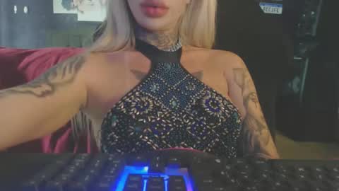 Snapshot of tatuada_safada chatting on October 7, 2025, 2:20 am tatuada_safada online show from October 7, 2025, 2:20 am