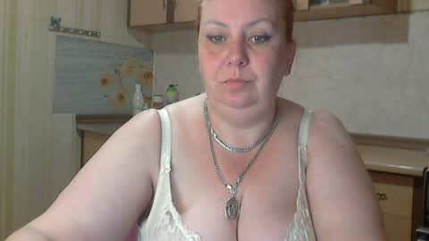 tatyanka_ online show from April 19, 2026, 1:49 am