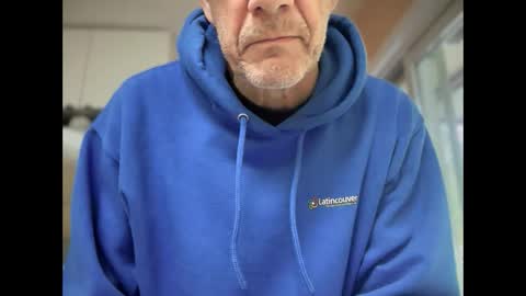 tauromolo online show from December 9, 2024, 6:14 pm