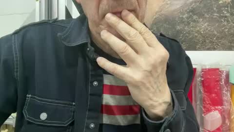 tauromolo online show from February 12, 2025, 2:14 am