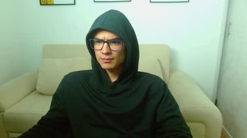 taurus4k online show from January 26, 2025, 10:57 pm