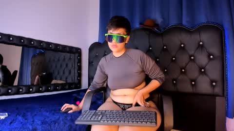 Taveko online show from April 1, 2026, 9:01 pm