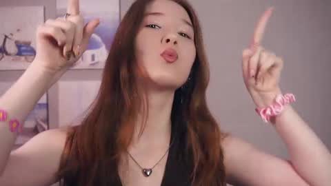 Mei online show from July 24, 2026, 12:03 pm
