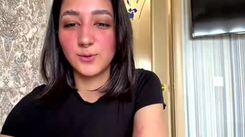Snapshot of tawnyamartinek chatting on May 19, 2026, 7:04 am Riza online show from May 19, 2026, 7:04 am