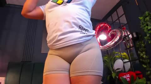 Taylor Bennet online show from February 21, 2025, 7:21 pm