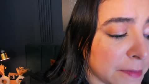 Taylor Bennet online show from March 11, 2025, 12:06 pm