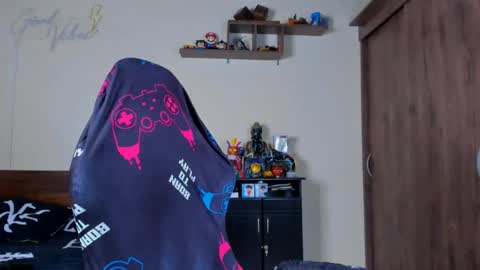 taylor_mclane1 online show from February 5, 2026, 6:01 pm