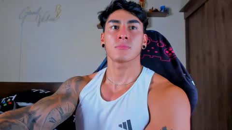 taylor_mclane1 online show from May 4, 2026, 6:37 pm