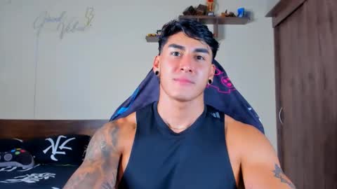 taylor_mclane1 online show from May 7, 2026, 4:01 pm