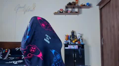 taylor_mclane1 online show from May 9, 2026, 11:10 pm