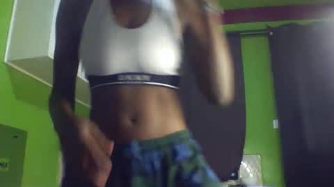 Snapshot of taylor_swift09 chatting on February 15, 2026, 10:28 pm taylor_swift09 online show from February 15, 2026, 10:28 pm