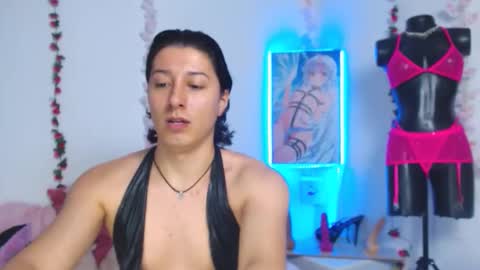 Taylorsweet1111 online show from May 19, 2026, 8:42 am
