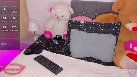  TAYSSA  ONLINE FROM 0630 PM - 1130 PM COLOMBIAN HOUR online show from September 25, 2025, 1:31 am