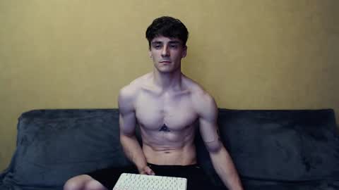 Ean online show from July 7, 2026, 1:37 pm