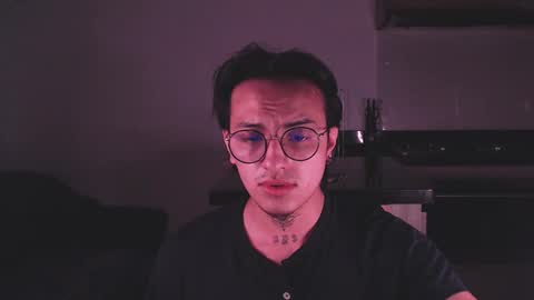 Teo independent model online show from March 3, 2025, 2:58 am