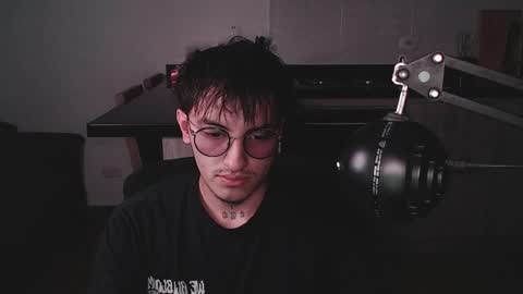 Teo independent model online show from March 30, 2026, 3:40 am