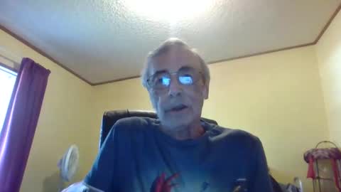 Snapshot of teak4u chatting on May 3, 2026, 3:40 pm Teak online show from May 3, 2026, 3:40 pm