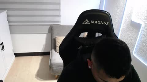 DYNAMITE DUO69 online show from April 8, 2026, 12:05 pm