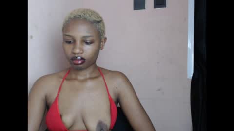 teasexkitty online show from June 4, 2026, 7:42 pm
