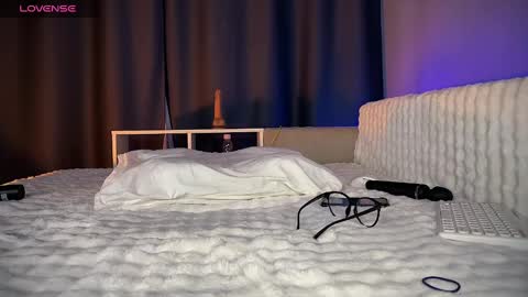 Mary     X TechnoElfff  INST    fansly kissmary online show from March 3, 2025, 6:01 pm