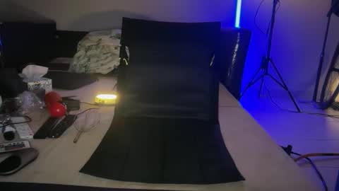 Snapshot of teddy_bananaaa chatting on March 12, 2026, 2:50 am teddy_bananaaa online show from March 12, 2026, 2:50 am