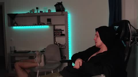 Teddy online show from December 16, 2024, 8:58 pm