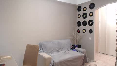 Teddy online show from October 13, 2025, 7:19 am