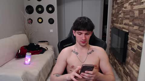 Teddy online show from March 9, 2026, 1:04 pm