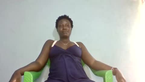 Snapshot of tee_kaicy chatting on November 24, 2025, 8:14 am kaicy online show from November 24, 2025, 8:14 am
