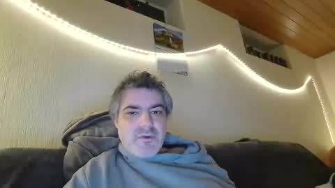 Peter online show from December 17, 2025, 3:34 am