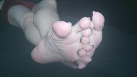 Viv West online show from December 23, 2024, 2:02 am