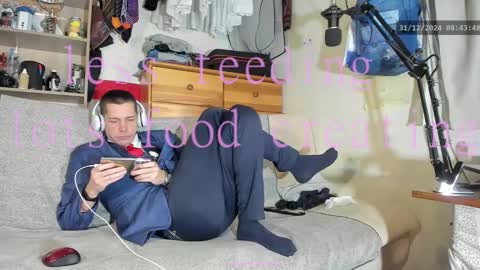 Snapshot of telepaticman chatting on December 31, 2024, 7:42 am Virg Lszl online show from December 31, 2024, 7:42 am