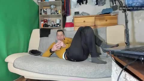 Snapshot of telepaticman chatting on February 3, 2025, 10:21 pm Virg Lszl online show from February 3, 2025, 10:21 pm