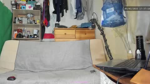 Snapshot of telepaticman chatting on February 5, 2025, 4:36 pm Virg Lszl online show from February 5, 2025, 4:36 pm