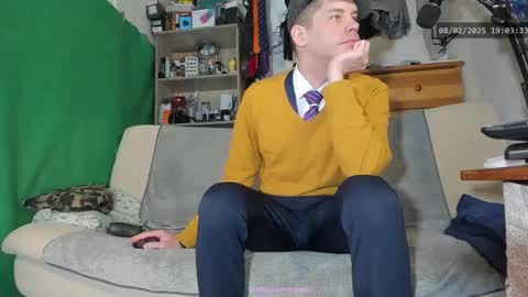 Snapshot of telepaticman chatting on February 8, 2025, 6:01 pm Virg Lszl online show from February 8, 2025, 6:01 pm