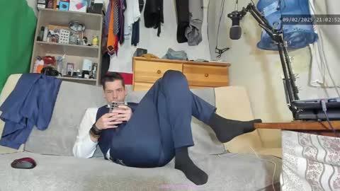 Snapshot of telepaticman chatting on February 9, 2025, 8:02 pm Virg Lszl online show from February 9, 2025, 8:02 pm