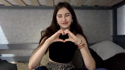 Alice online show from November 21, 2025, 5:17 am