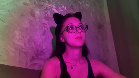 temptingvision online show from December 2, 2025, 5:19 pm