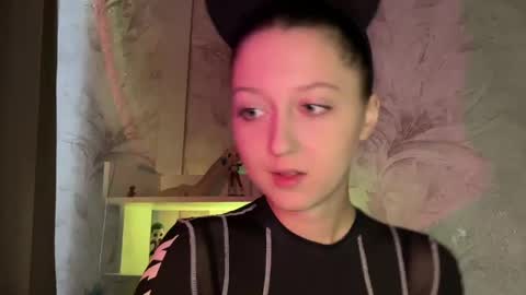 temptingvision online show from April 15, 2026, 9:27 am