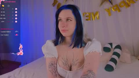  Sue  online show from December 15, 2025, 10:08 am