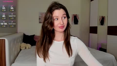 Snapshot of tender_babyy chatting on December 6, 2024, 5:33 pm Sexy girl Li online show from December 6, 2024, 5:33 pm