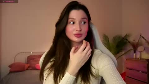 Snapshot of tender_babyy chatting on March 9, 2025, 11:36 am Sexy girl Li online show from March 9, 2025, 11:36 am