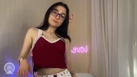 tenderbabe_ online show from June 14, 2026, 2:24 am