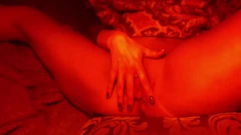 tendersinner online show from November 9, 2025, 6:44 am