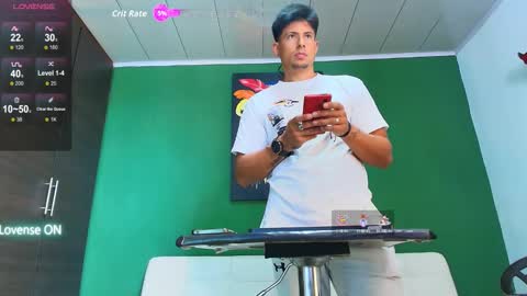 teoyes_ online show from October 1, 2025, 6:58 pm