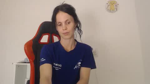 teresalovex online show from October 17, 2025, 7:05 pm