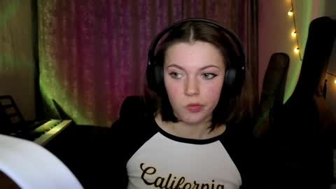 Anny Simpson online show from February 24, 2026, 8:07 pm