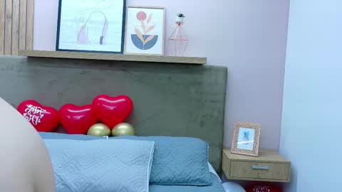 Snapshot of tessa_stones chatting on February 21, 2026, 3:40 am tessa stones online show from February 21, 2026, 3:40 am